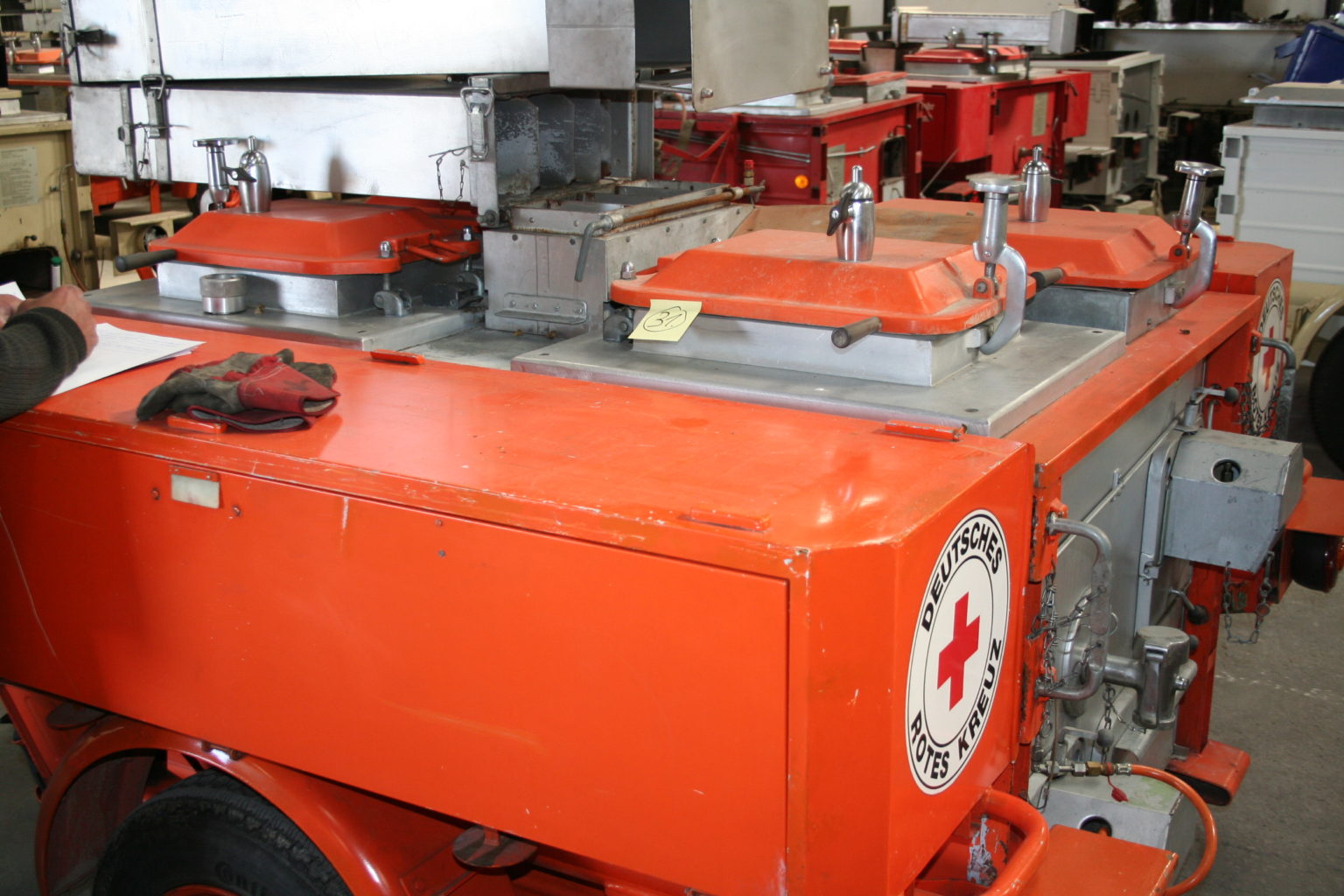 PROGRESS 57/4 MOBILE FIELD KITCHEN fieldkitchen.eu